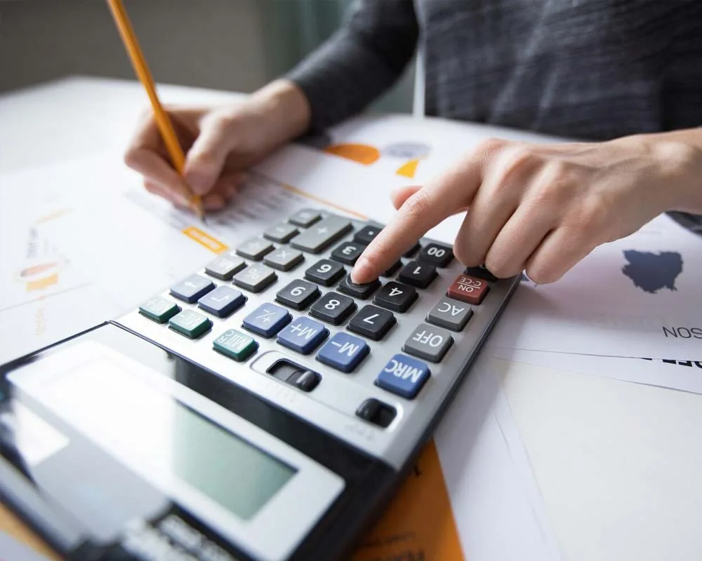 From Saving to Investing: How to Build Wealth in 2025 and Be - 亿万28APP